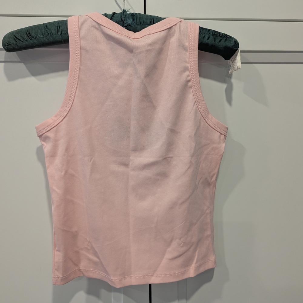 Cute Workout Top! - Picture 3 of 4